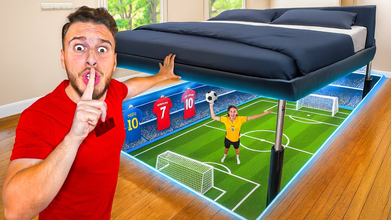 Am Construit Un Teren De Fotbal SECRET În Casă !