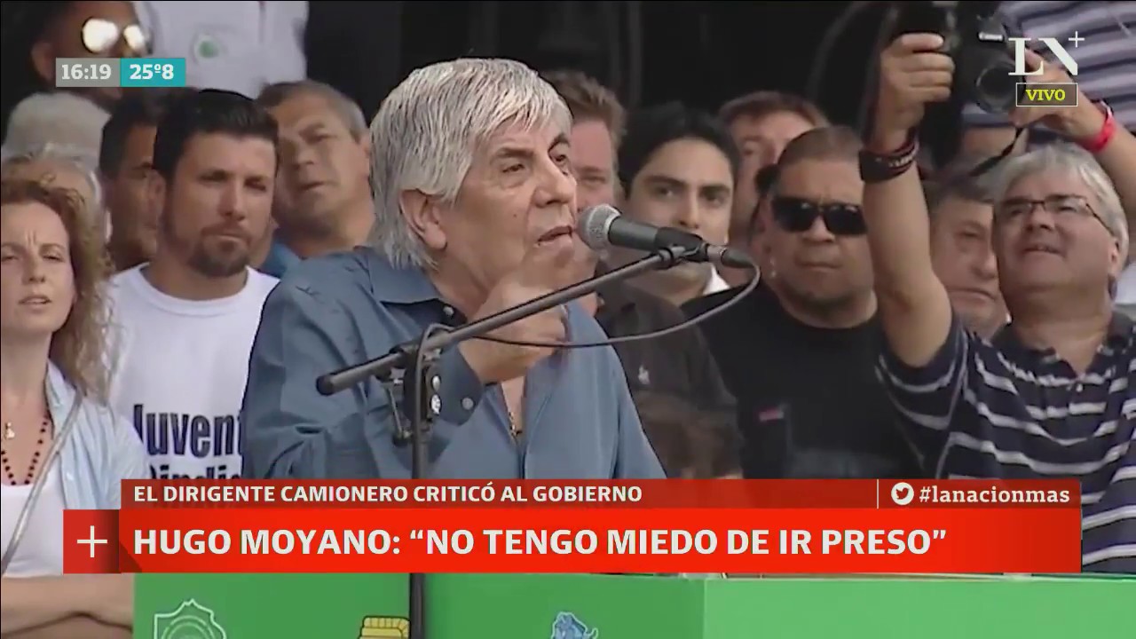 Acto de Hugo Moyano en la marcha del 21-F - Caf&eacute; de la Tarde