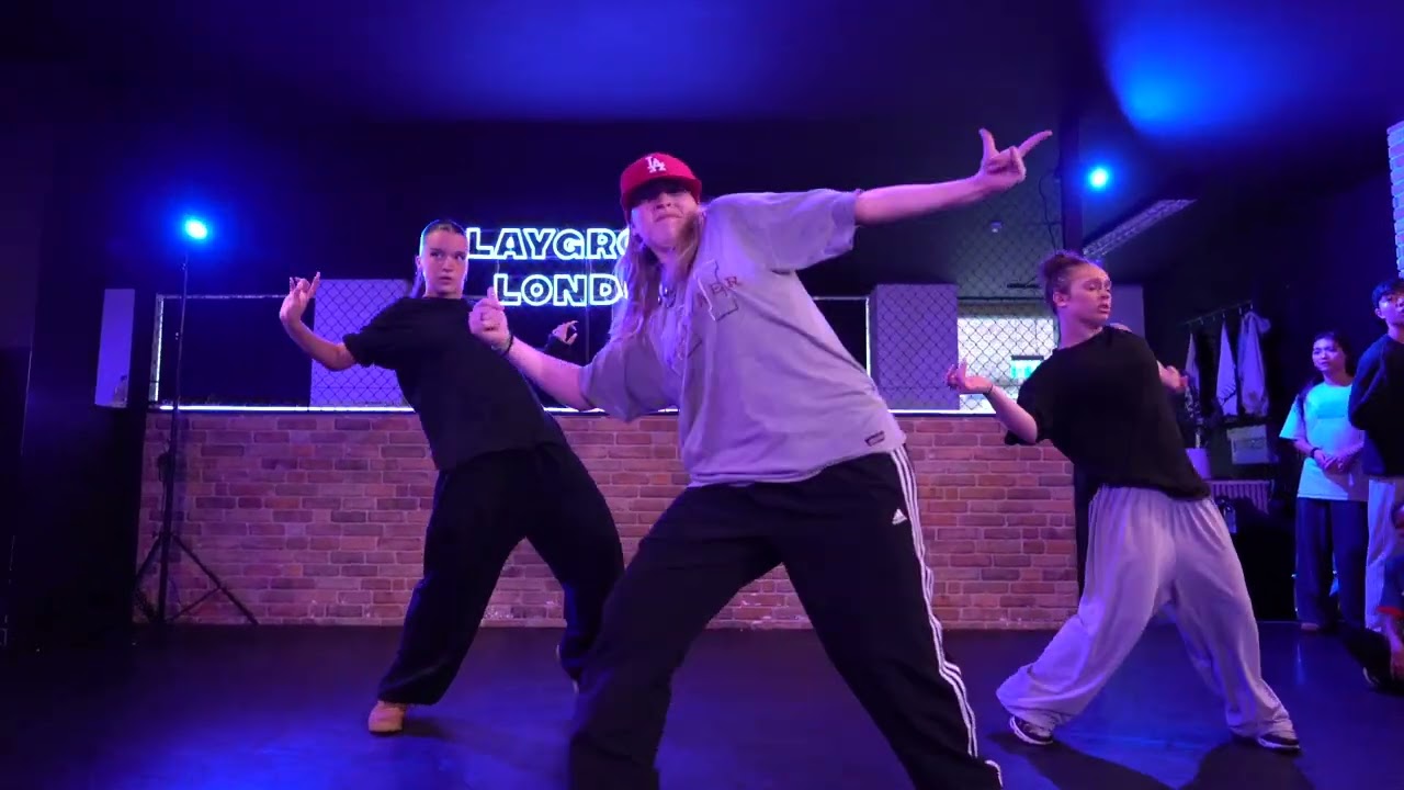 Glass Flows - Smino, Ravyn Lenae | Toby WR choreography, at Playground London