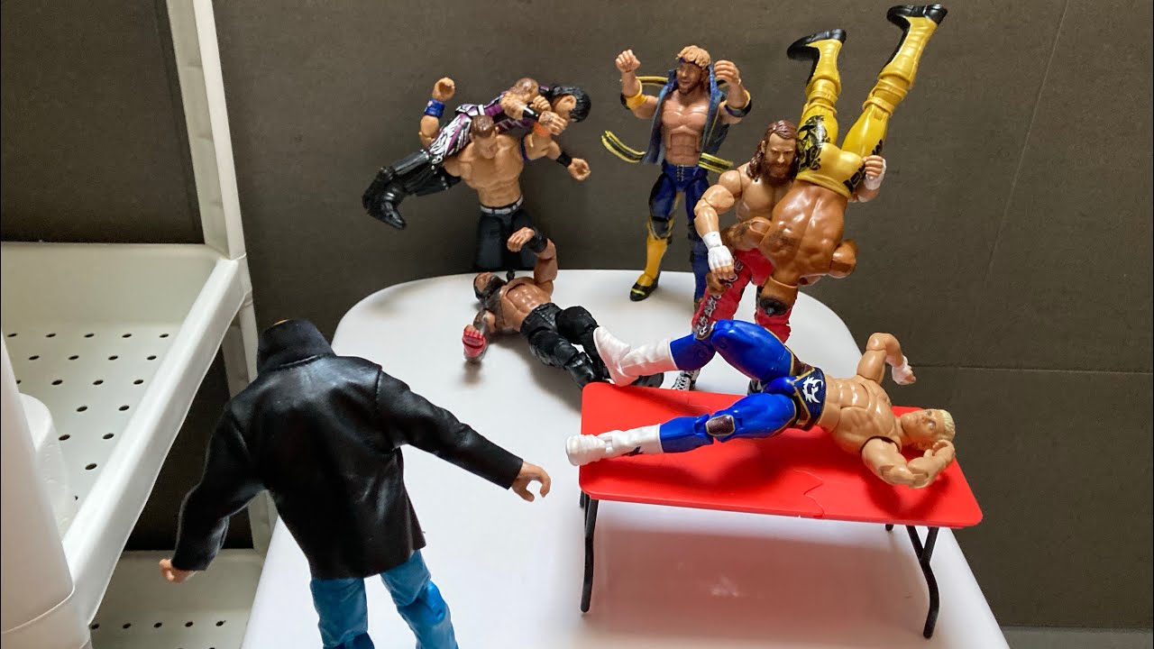 7 Man BATHROOM BATTLE ROYAL TCW title !