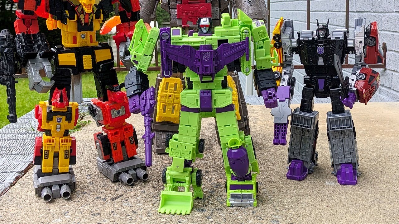 THE BEST DEVASTATOR BY FAR!!!! Transformers STUDIO SERIES '86 DEVASTATOR Completed Review!!!