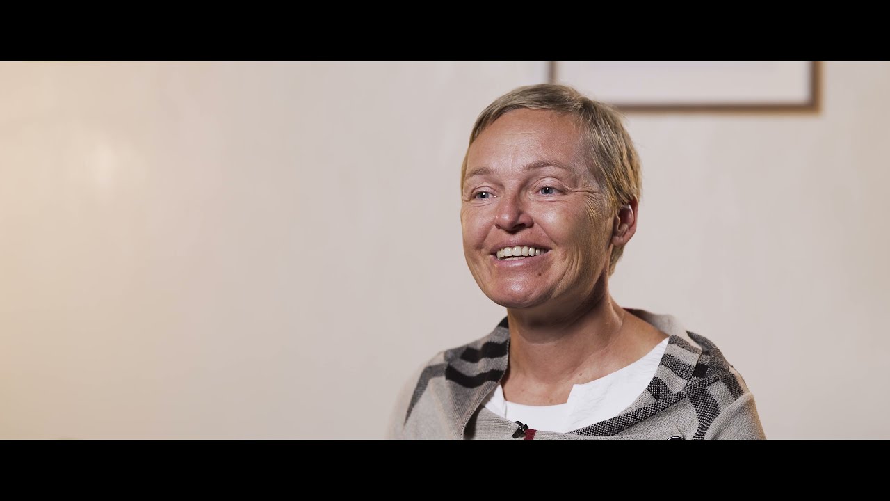 Boh sa mi dal spoznať po strate mojej matky - Petra Kentošová | svedectvo BOH NIE JE MŔTVY