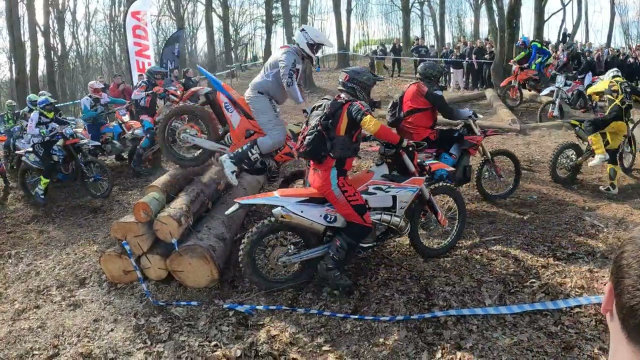 Enduro Hard . Проезд бревна