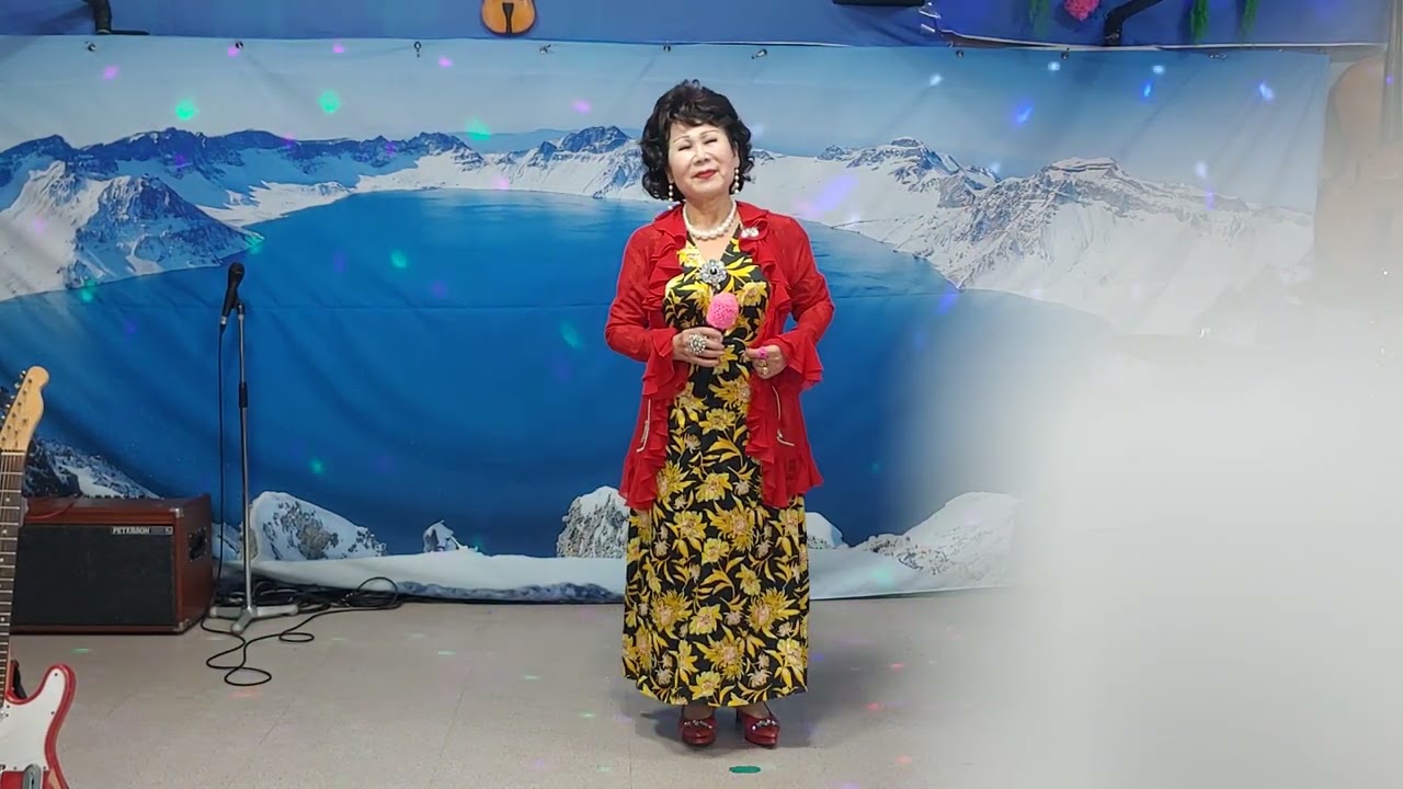가수이슨덕 백년의길.