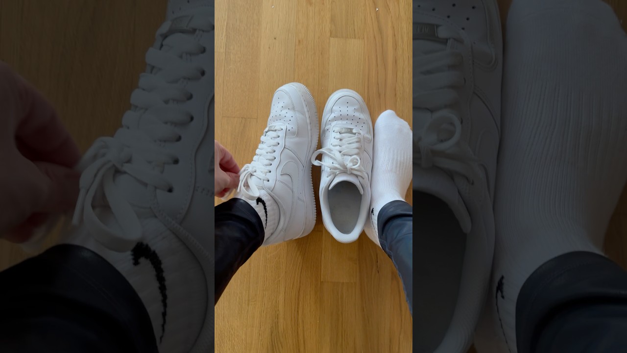 Smelly Nike socks with Air Force 1 Sneaker and Nylon Leggings