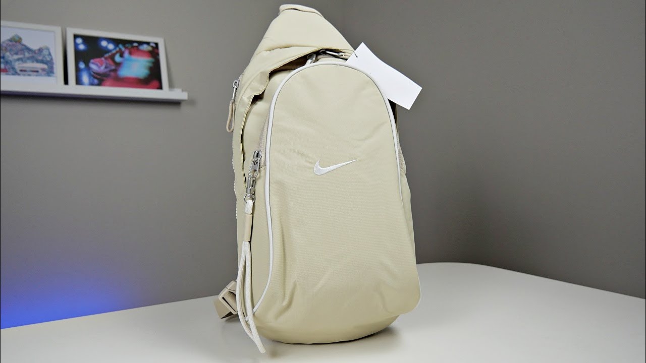 Unboxing/Reviewing The Nike Sportswear Essentials Sling Bag 8L (On Body)