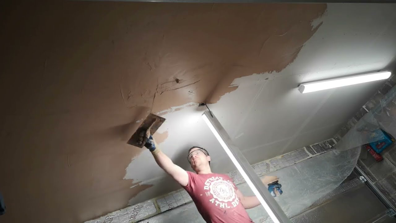 How to plaster a ceiling in two halves  | @MrMacHowto