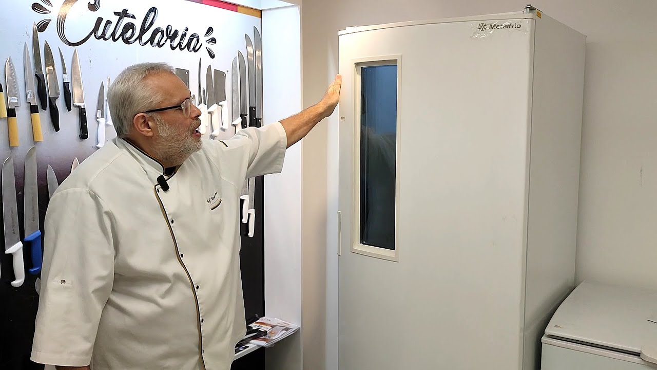 Tripla Ação da Metalfrio (VF55): Freezer, Conservador e Refrigerador no mesmo equipamento