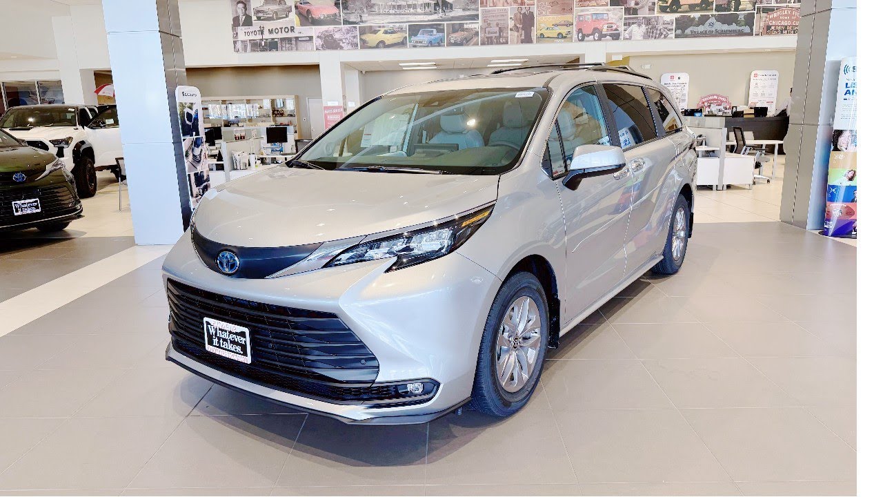 NEW 2025 Toyota Sienna XLE - Exterior, Interior & Details