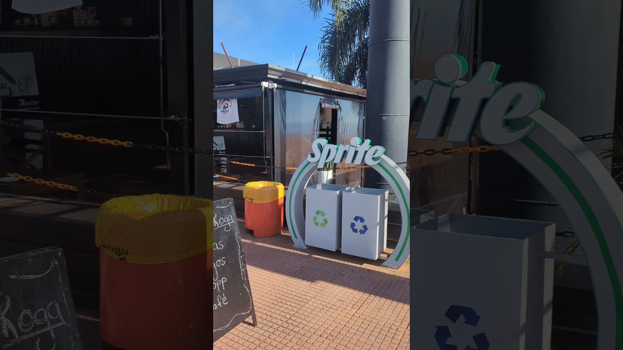 Bar de Plage à Encarnacion 🍹🏖️