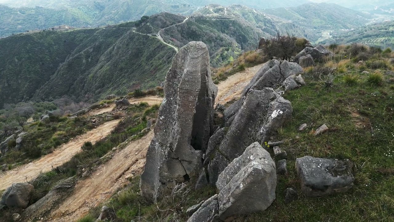 Le Rocche di Crivini -  Fossato di Montebello Ionico (RC)