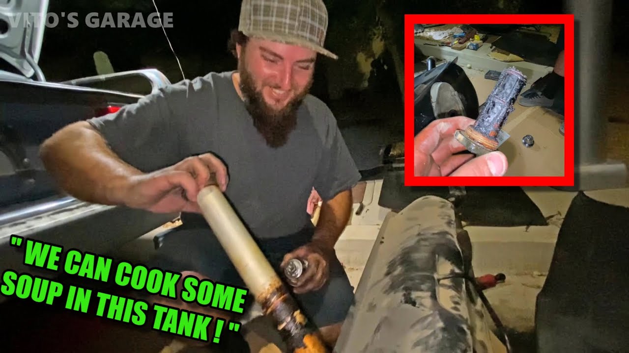 THIS IS THE WORST FUEL TANK YOU'VE EVER SEEN IN YOUR LIFE! 1985 Mercedes 500SEL W126 is Alive!