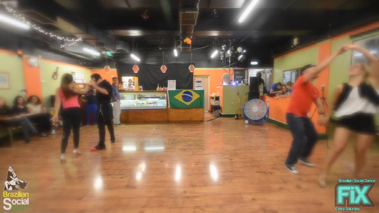 Zouk Brasileiro em Londres   Demo depois da aula  Kleber & Joanna Pedrinho & Linda