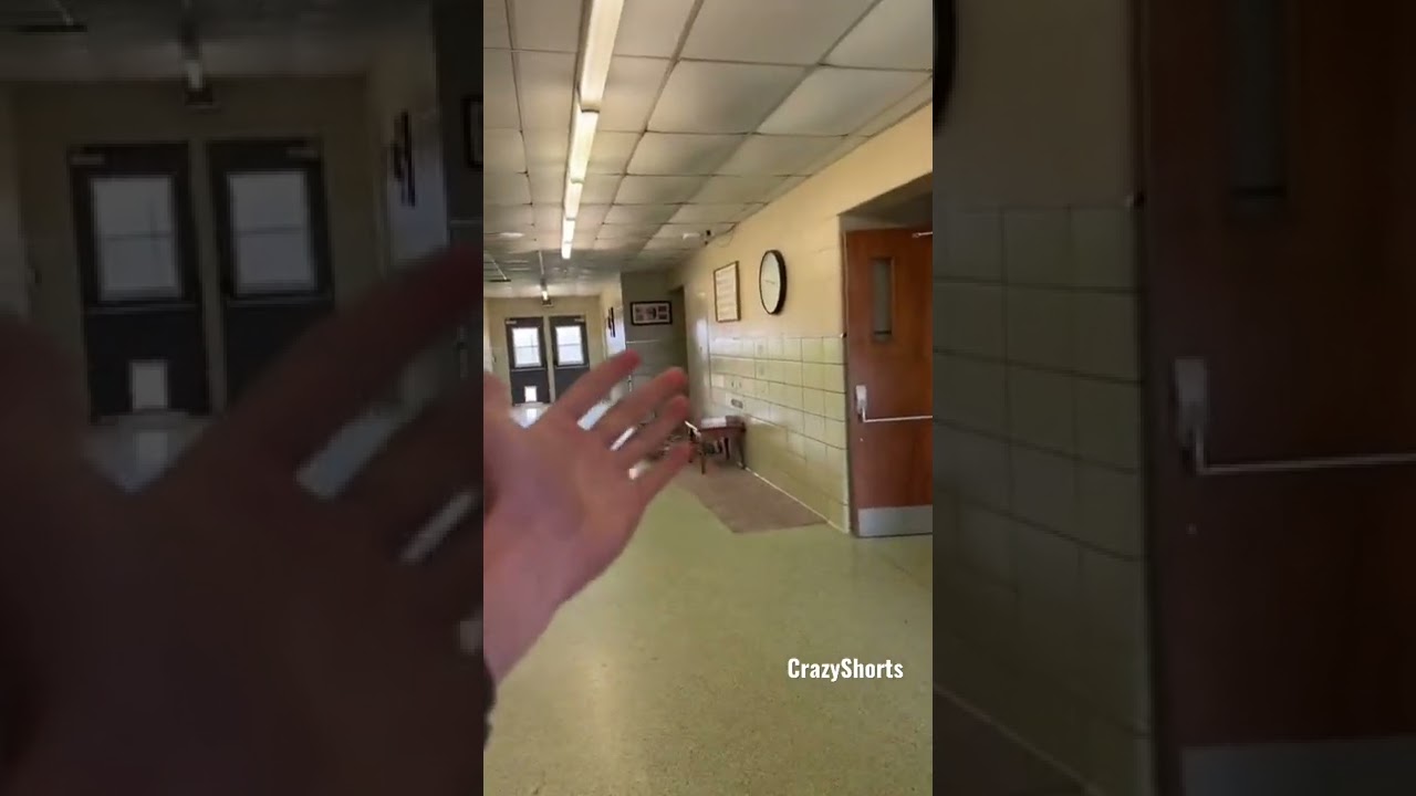 Guy buys a School and turns it into a Home 😲