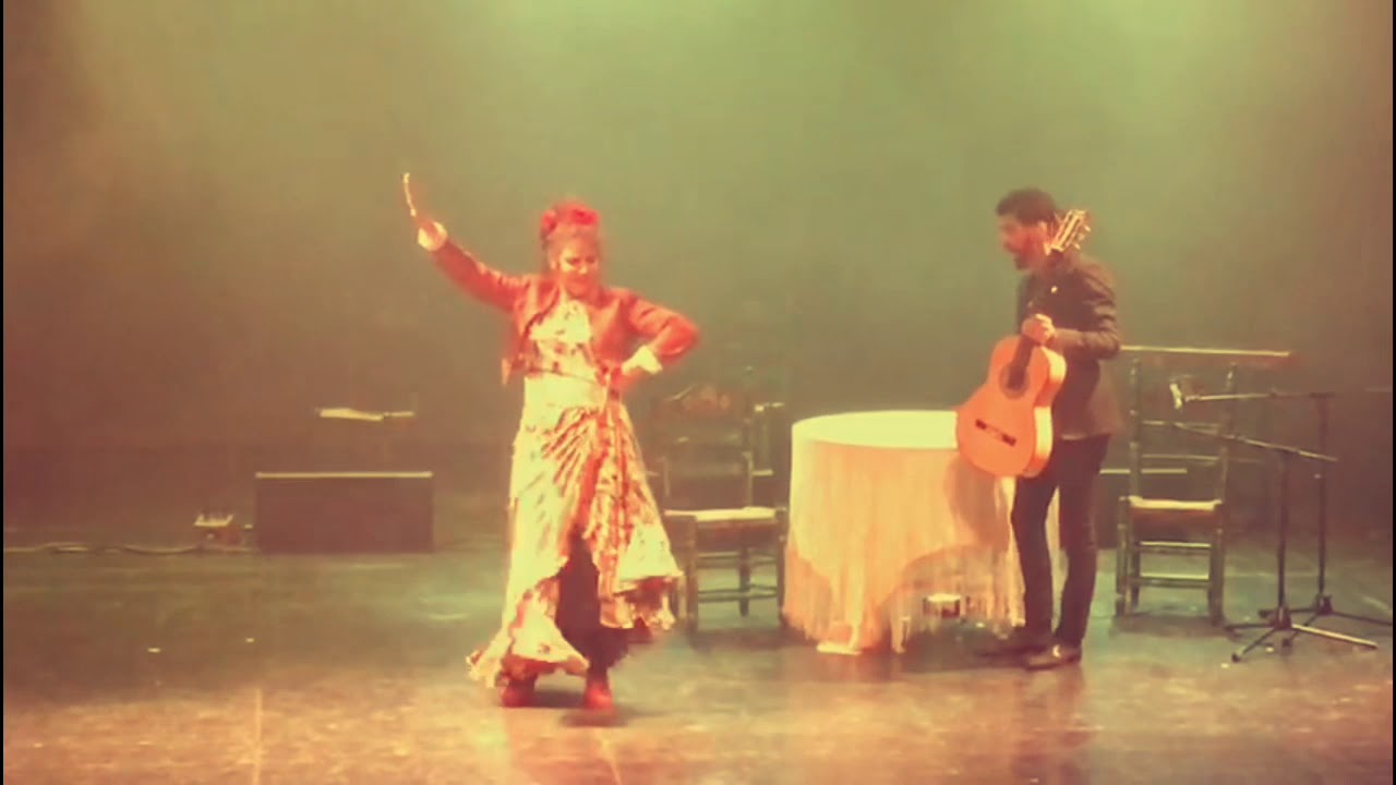 Fin de fiesta Agujetas Chico y Beatriz Morales en San Sebastián