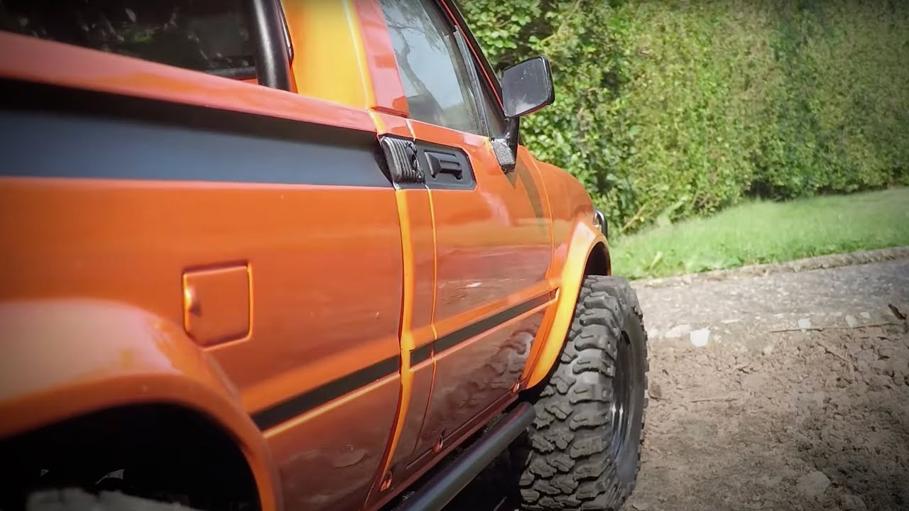 RCModelex Hilux 1/10