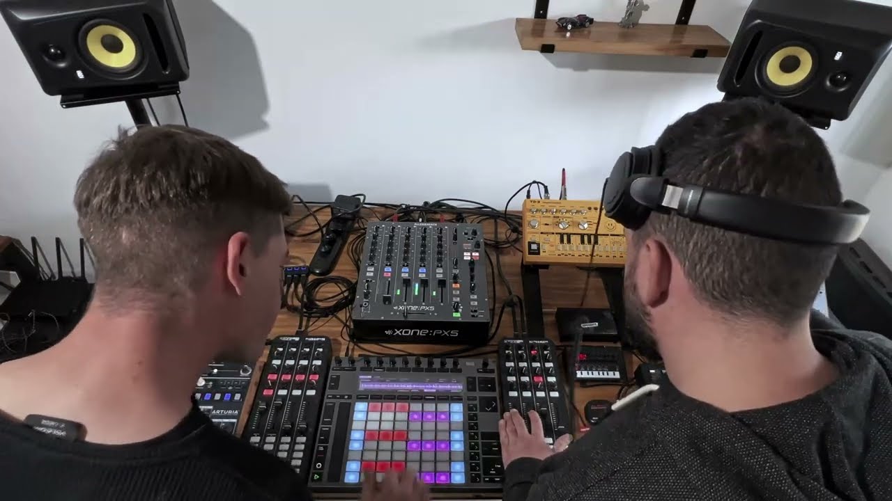 Jam Session #1 (MELODIC, PROGRESSIVE & TECHNO LIVE SET)