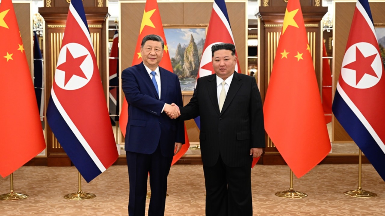 Xi Jinping, Kim Jong Un hold talks in Pyongyang