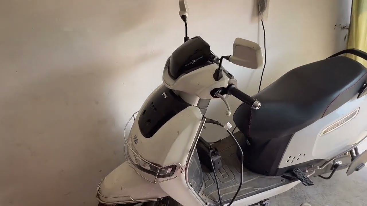 TVS iQube Electric Scooter – Kharidne se Pehle Ye Zaroor Dekho!