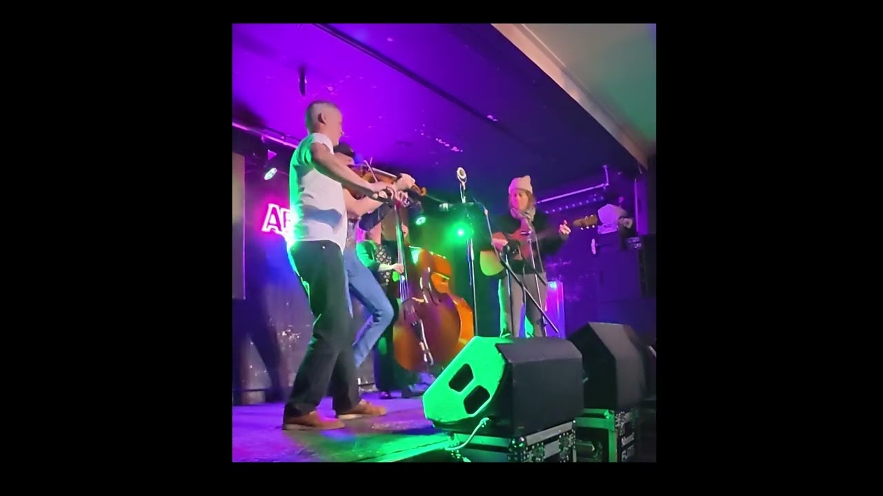 Foghorn String Band