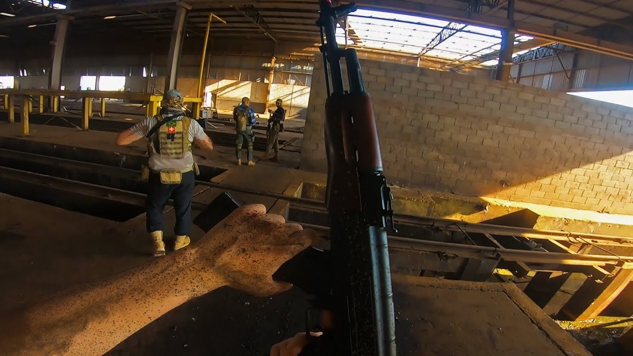 COMBATE NA ESTAÇÃO DO TREM!