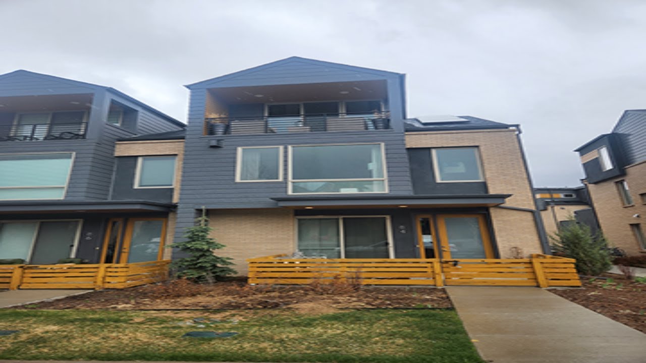 Three Level Model Townhouse for Sale with first level ADA Compliant I 1,883 SF I Denver, Colorado
