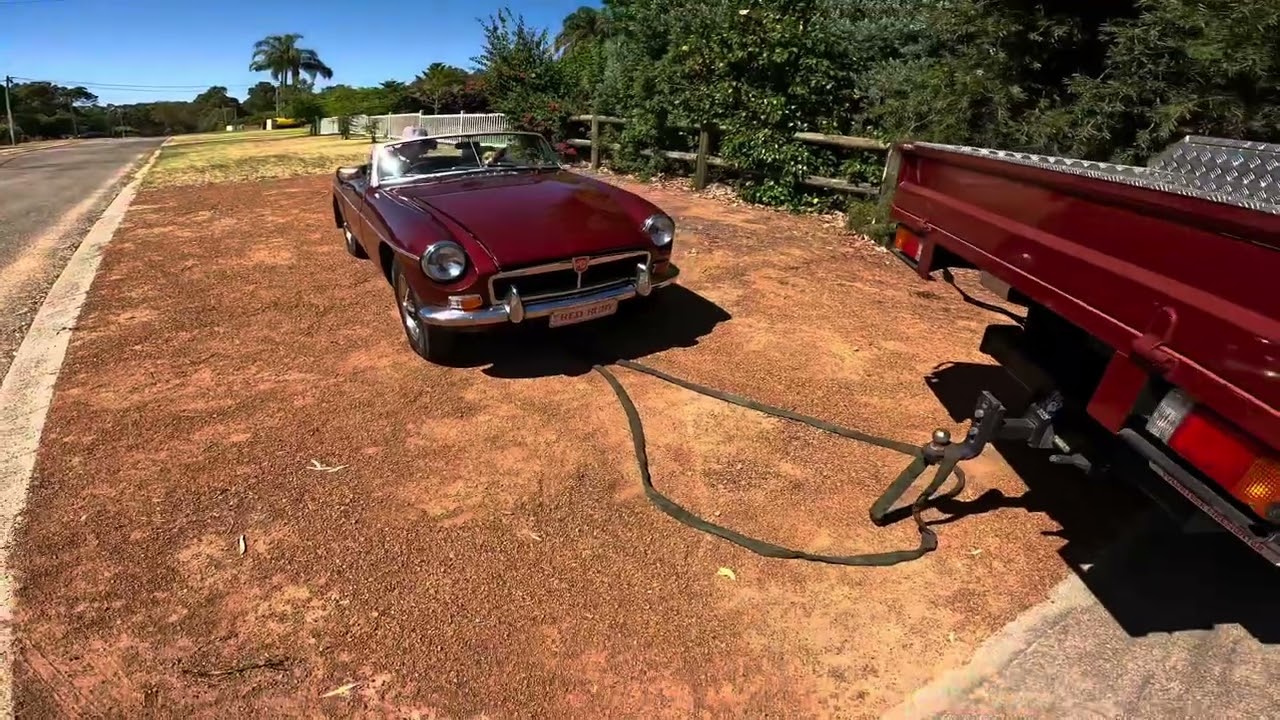 Cream to Crap, MGB oil pipe fail, oil everywhere, no oil pressure, everything was going so well.