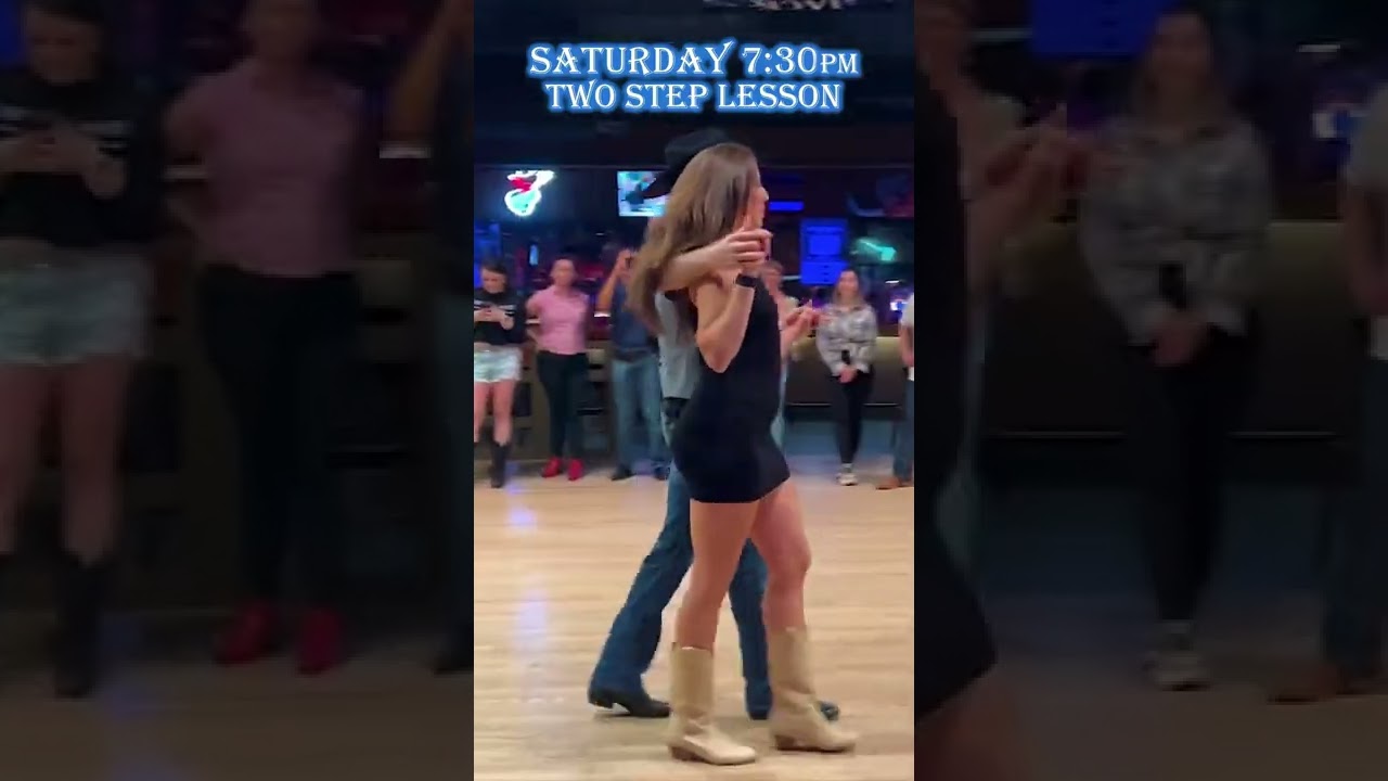 Урок Two-Step в ночном клубе Round Up с диджеями JohnPaul и Stefanie по субботам в 19:30. #2step