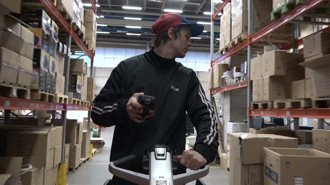 Ammattiesittely - Varastotyöntekijä