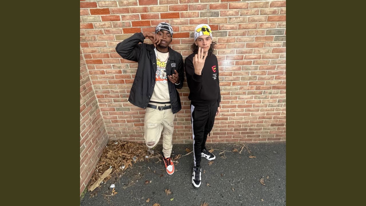 SKII TALK (feat. MBO KNEPHMAZI & STICHYMAKK)