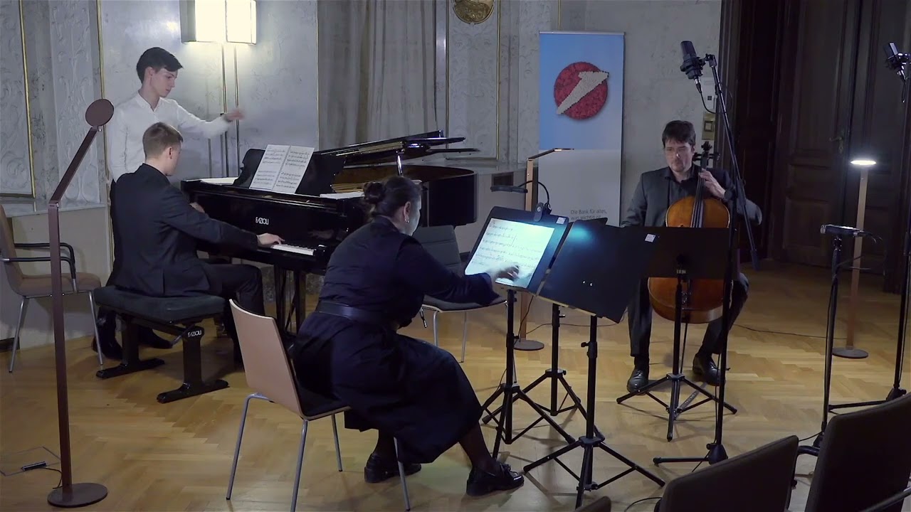 Alexandra Karastoyanova-Hermentin ''La Follia'' für Violine,Cello und Klavier