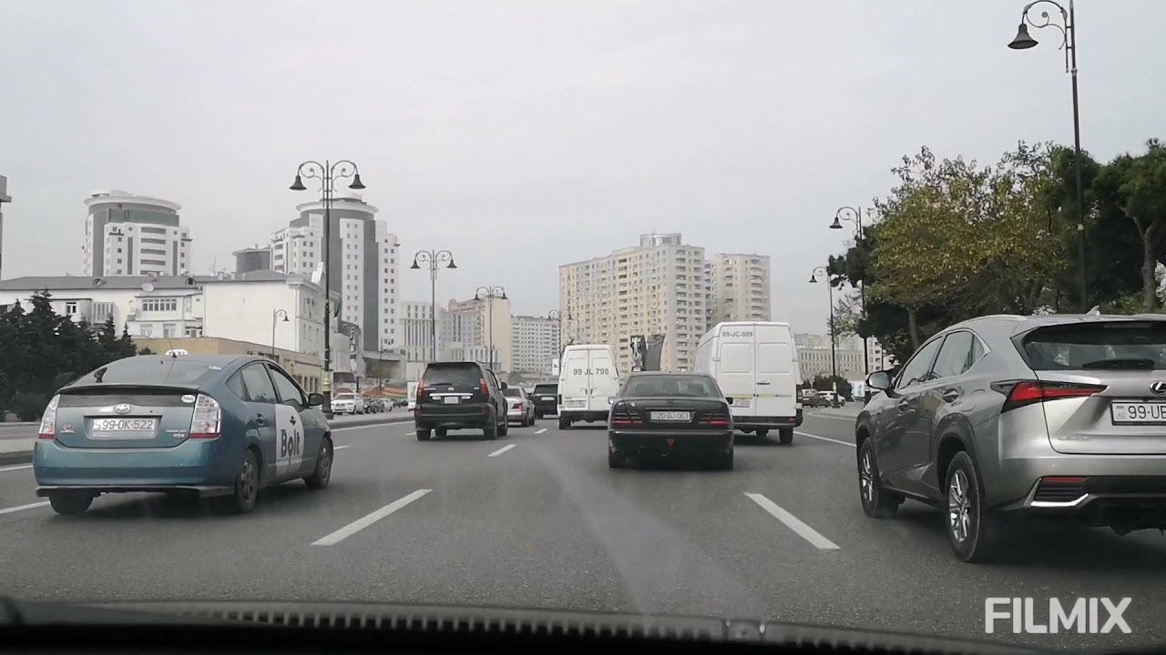 Дорога в аэропорт Гейдара Алиева: от старого города через весь Баку