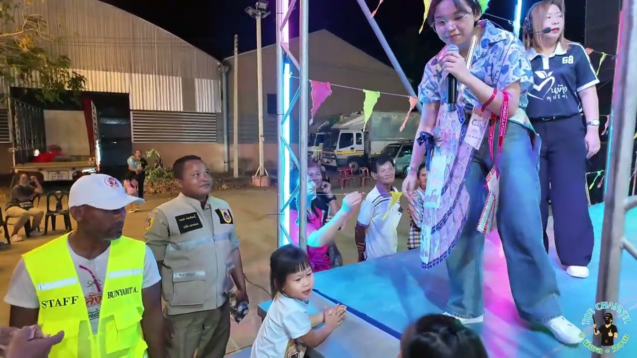 น้องต้นข้าวร้องเพลงชั่วเจ็ดทีดีเจ็ดหน@งานปิดทองพระประจำปีวัดลำพันบอง อ หนองหญ้าไซจ.สุพรรณบุรี13กพ.69
