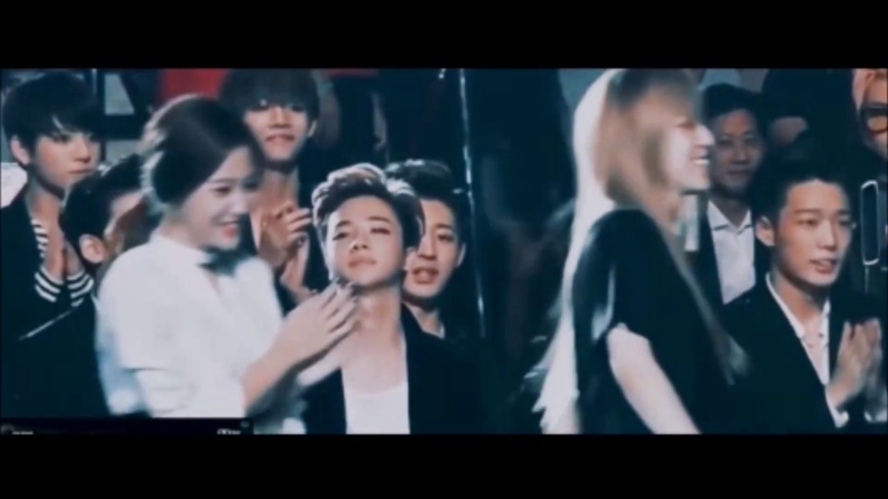 V BTS get caught by looking at Wendy Red Velvet / this fancam proved it!