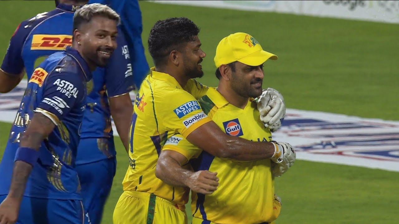 MS Dhoni surprised everyone by coming in ground to hug Sanju Samson during CSK vs MI IPL 2026