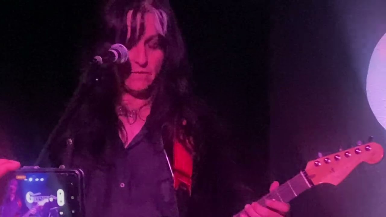 Molly Vamp - 