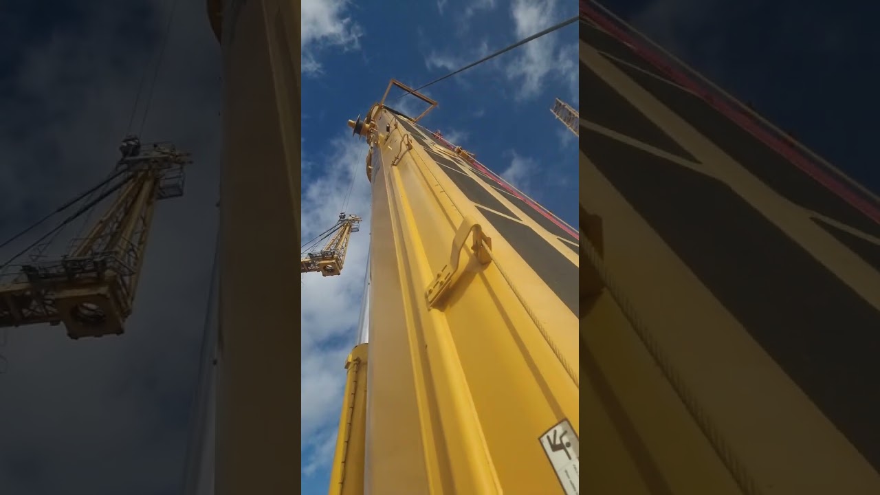 73 metre yükseklik 12 ton kule söküm işler 12 tons tower dismantling works at 73meters height#shorts