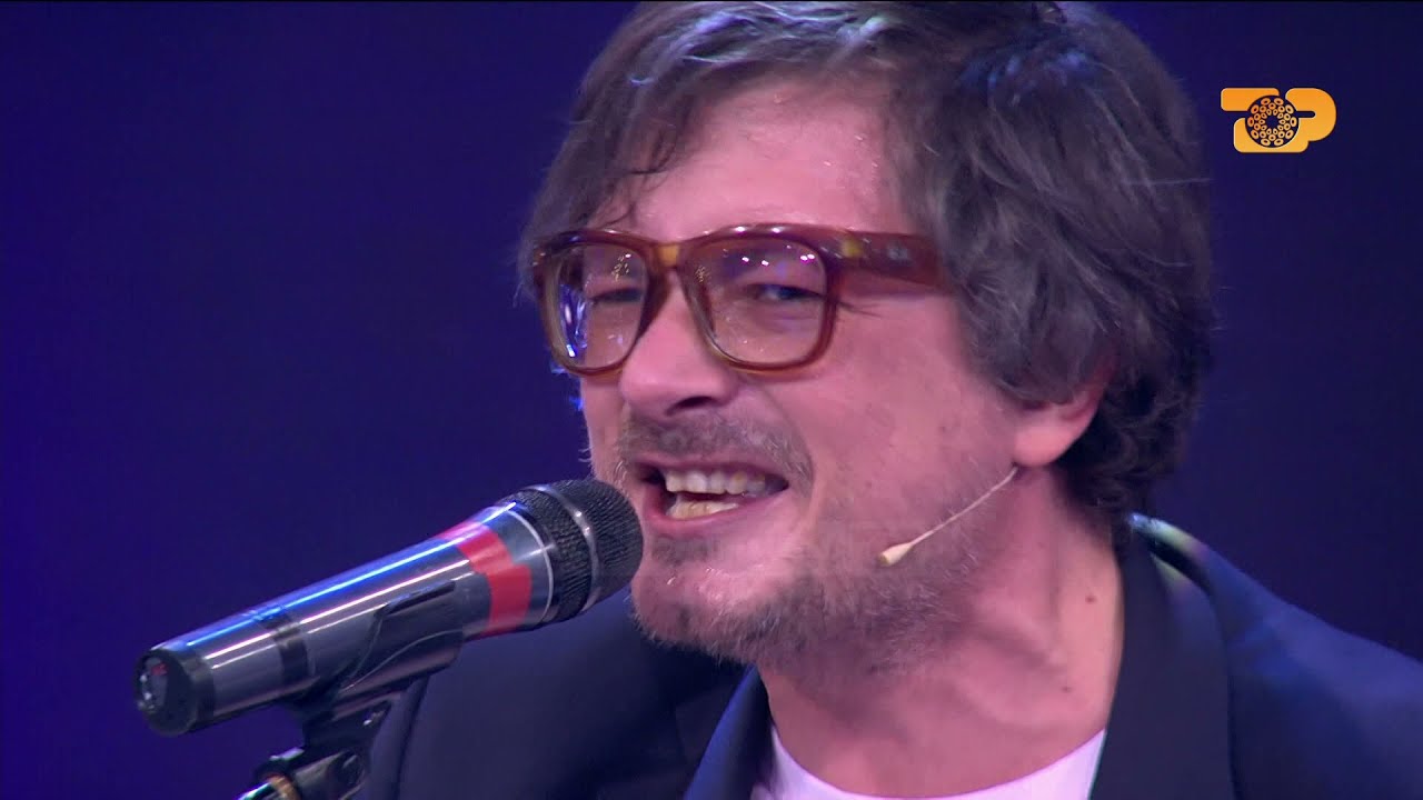 Genc Salihu këndon kolazh akustik E Diell 02/01/2022