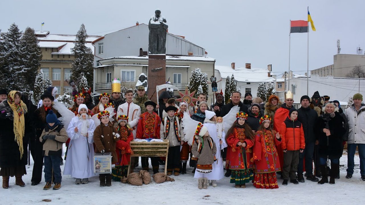 Вертеп «Зірка Різдва»  Христос народився! Славімо Христа!