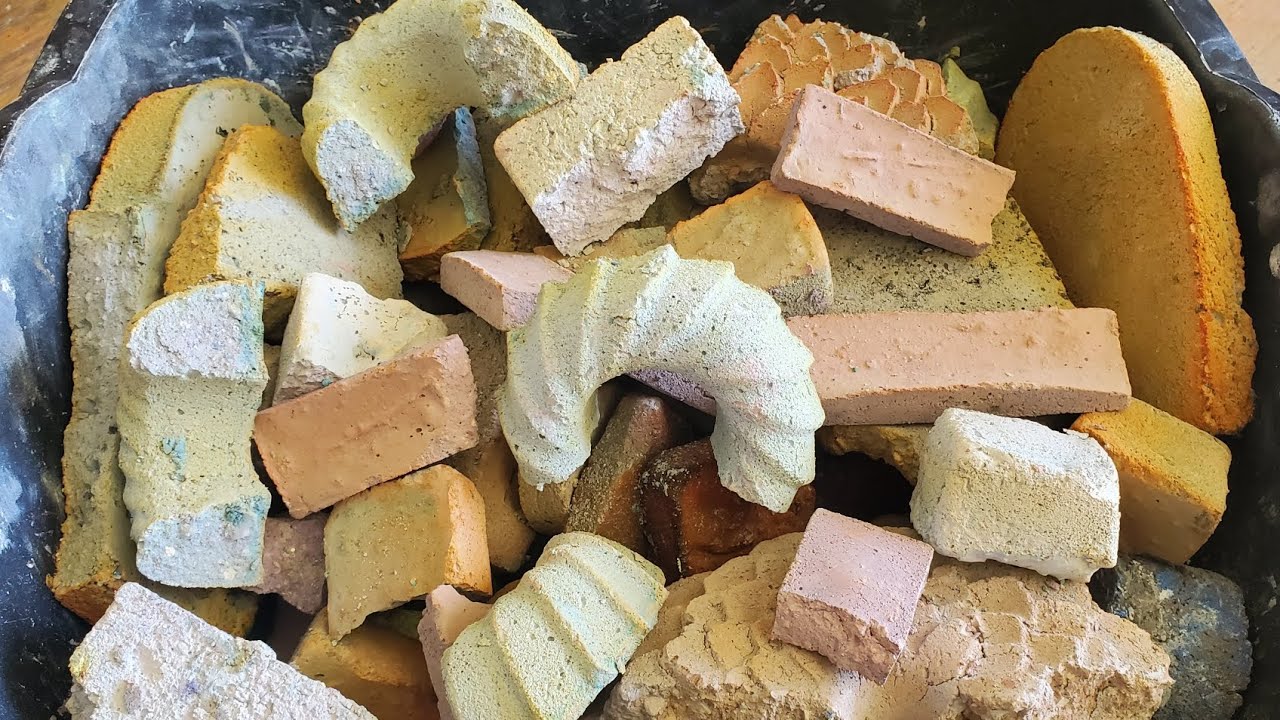 Bucket of Misfit/Leftover/Forgotten Gym Chalk Reforms | ASMR | Texture & Color Variety | Sleep Aid