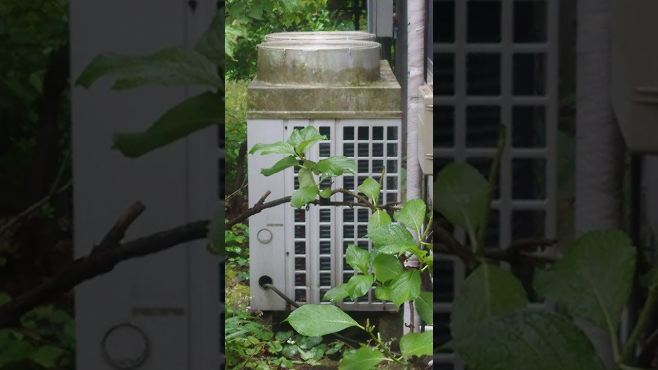 縦吹き室外機 (医療施設) verticalblow outdoor unit