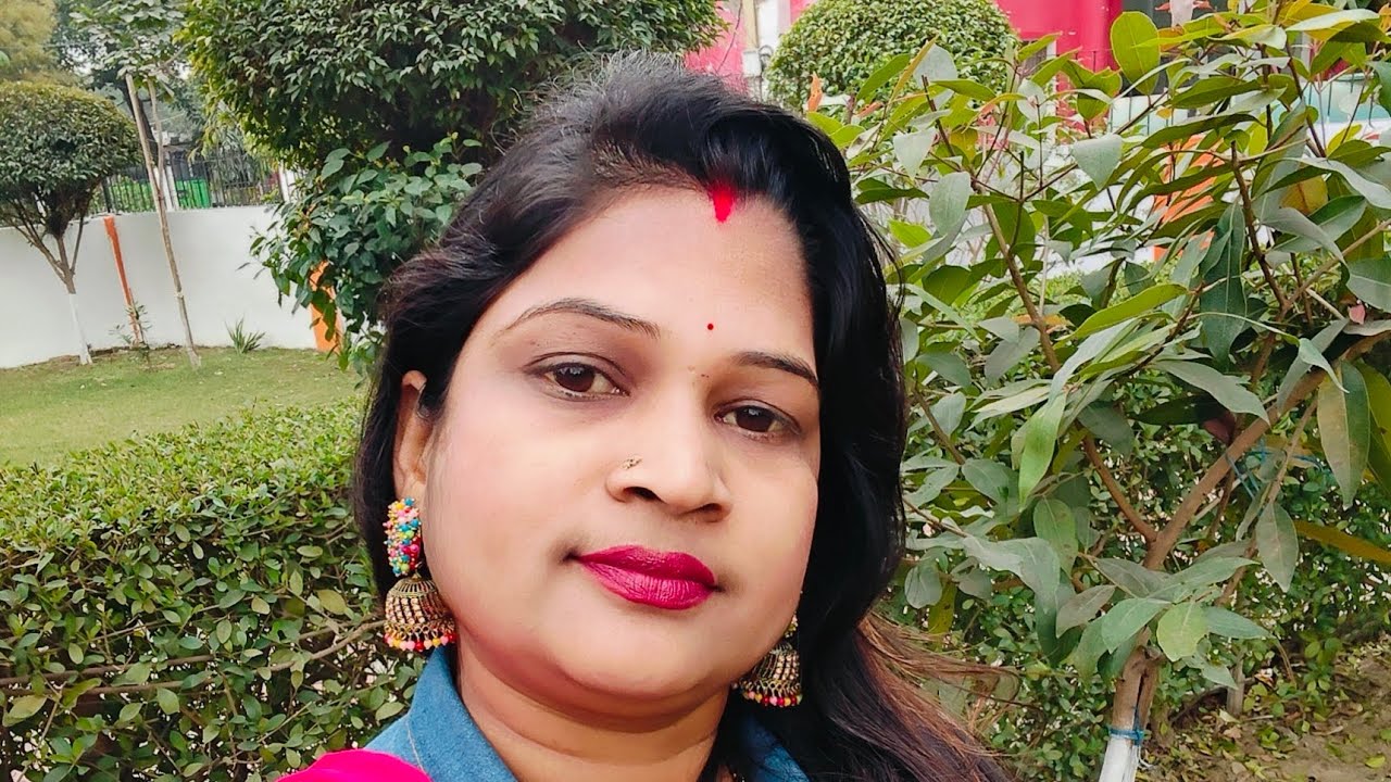 Aaj main chhat pe gayi dhup mein baithi Good morning radhe radhe🙏🙏🙏🥰🥰#vlogger #treanding video #
