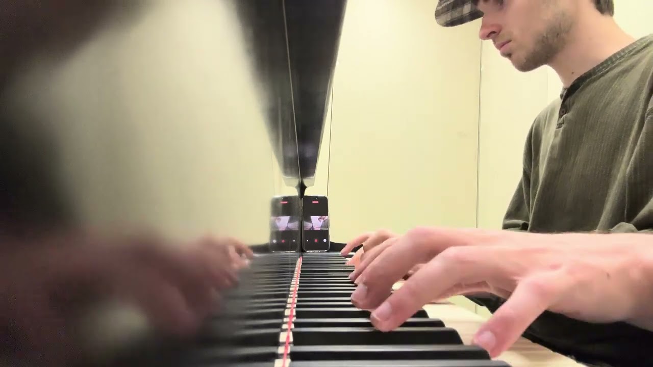 4 hands Duet 