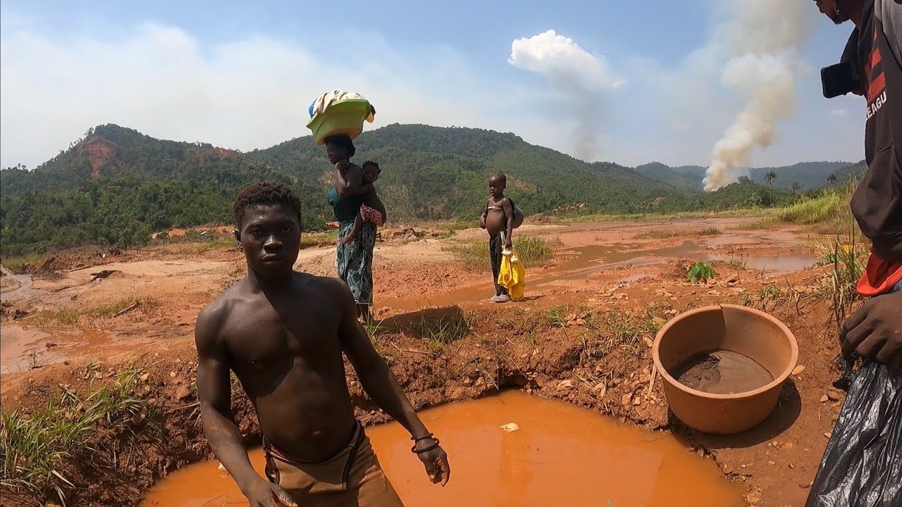 REAL GOLD Extraction in West Africa! Sierra Leone 🇸🇱 surreal experience!