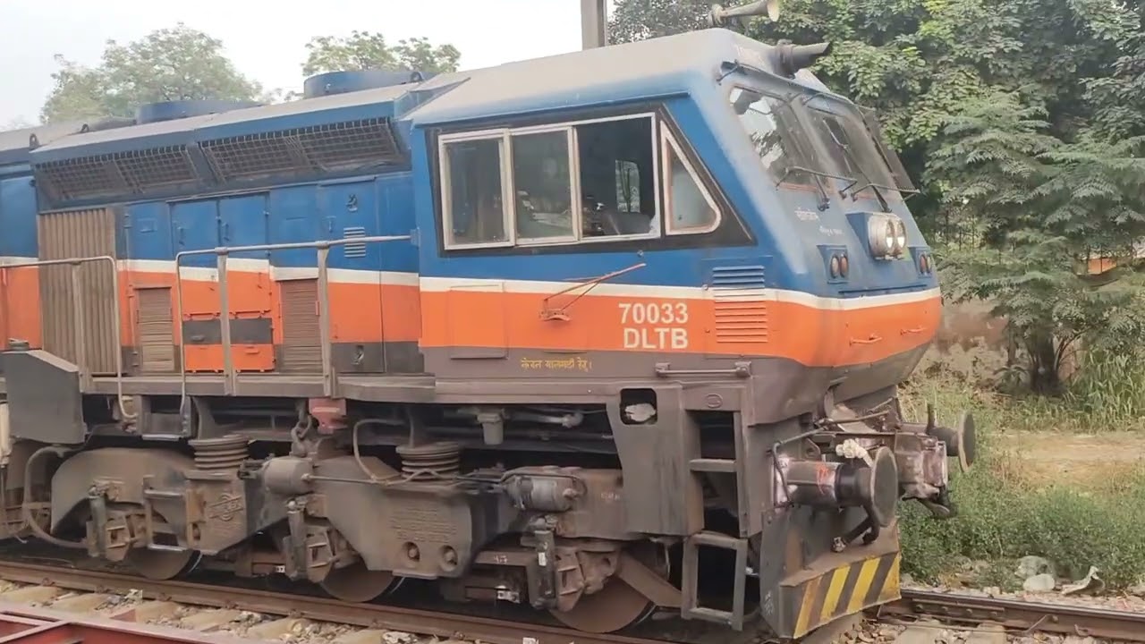 Diesel EMD Train _ Electric Train _ PERFECT Crossing TRAIN _ Express _ Freight Train Indian Railways