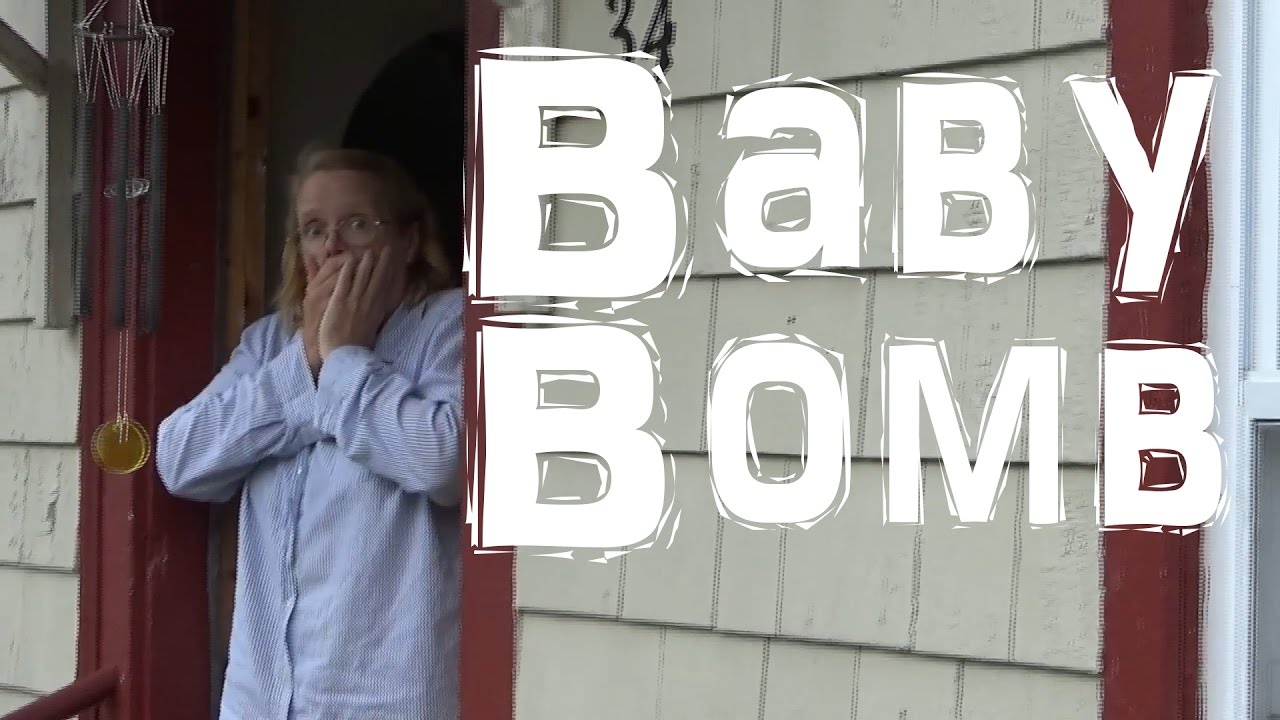 Family Meets Baby For First Time (Baby Bombing)