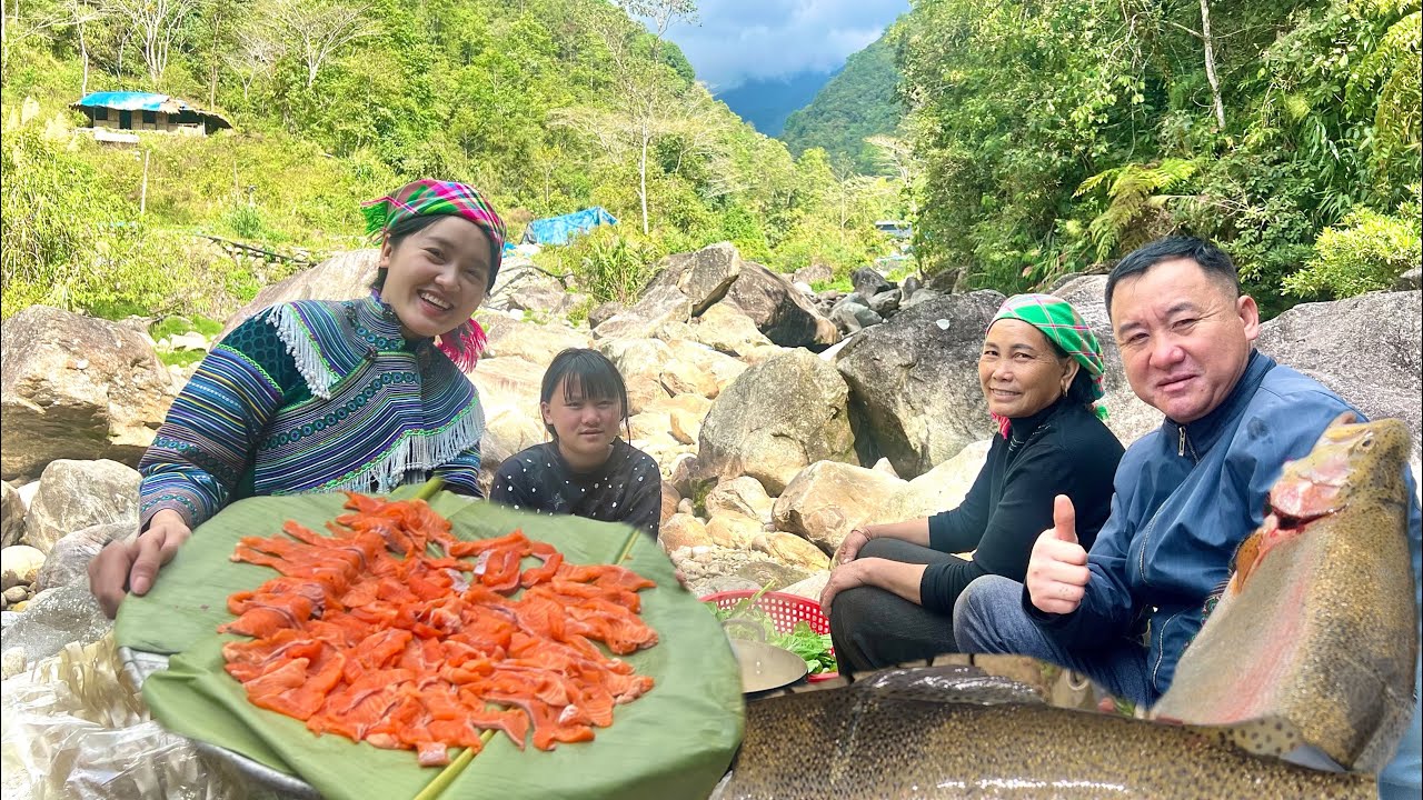 Tổng Kết Năm 2025 Ái Mí cùng Bố Mẹ làm nồi lẩu Cá Hồi Và Tâm Sự Chuyện Cuối Năm 