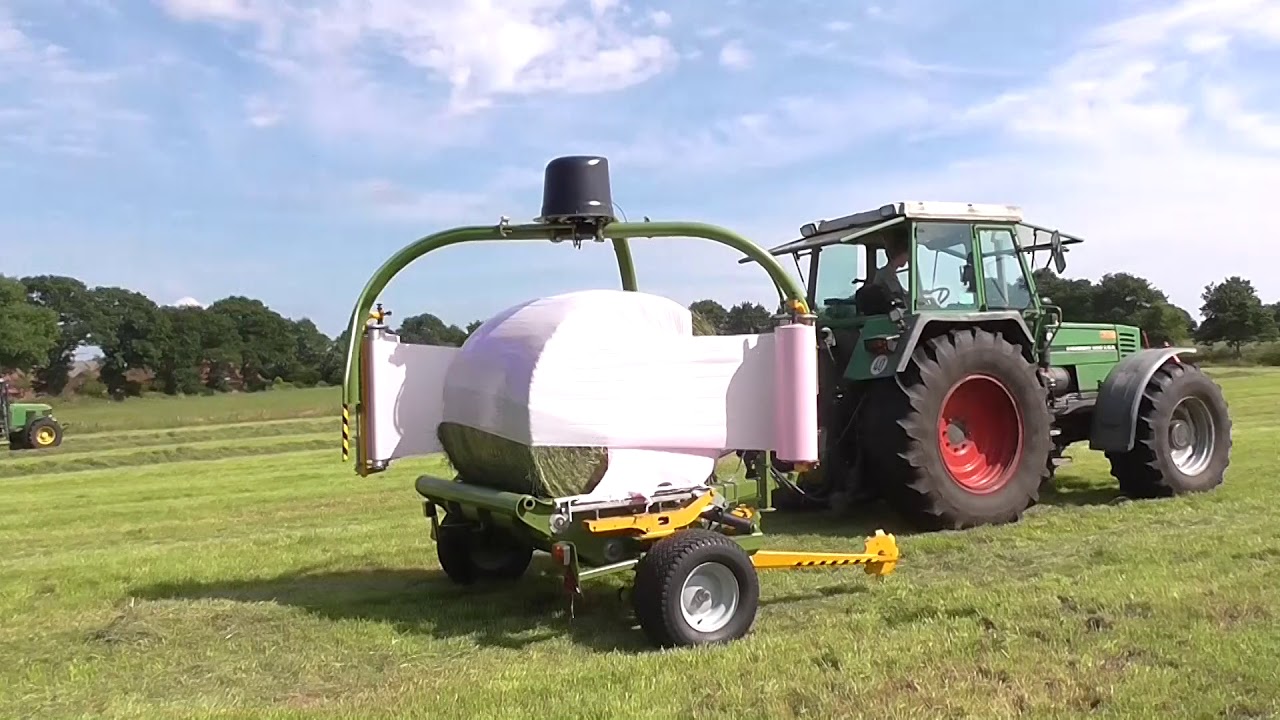 Pinke Siloballen Wickeln 2017 mit Fendt Favorit 612 LSA (Sound!!!)