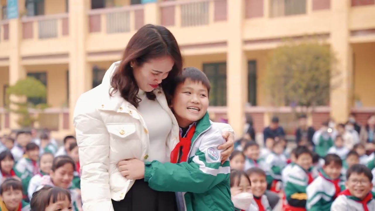 TH NHAN HAU   DIEN GIA HIEU LINH