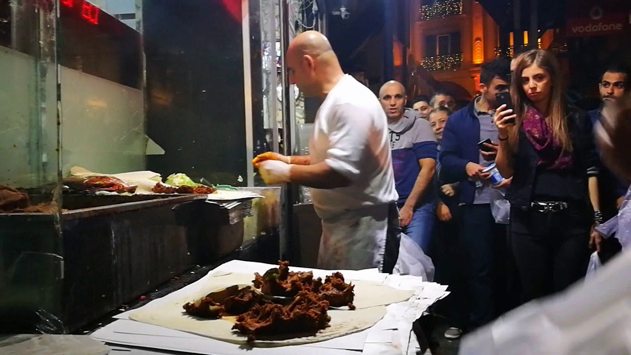 Çiğköfteci Meşhur Ali Ustada 15 dk sıra bekledik